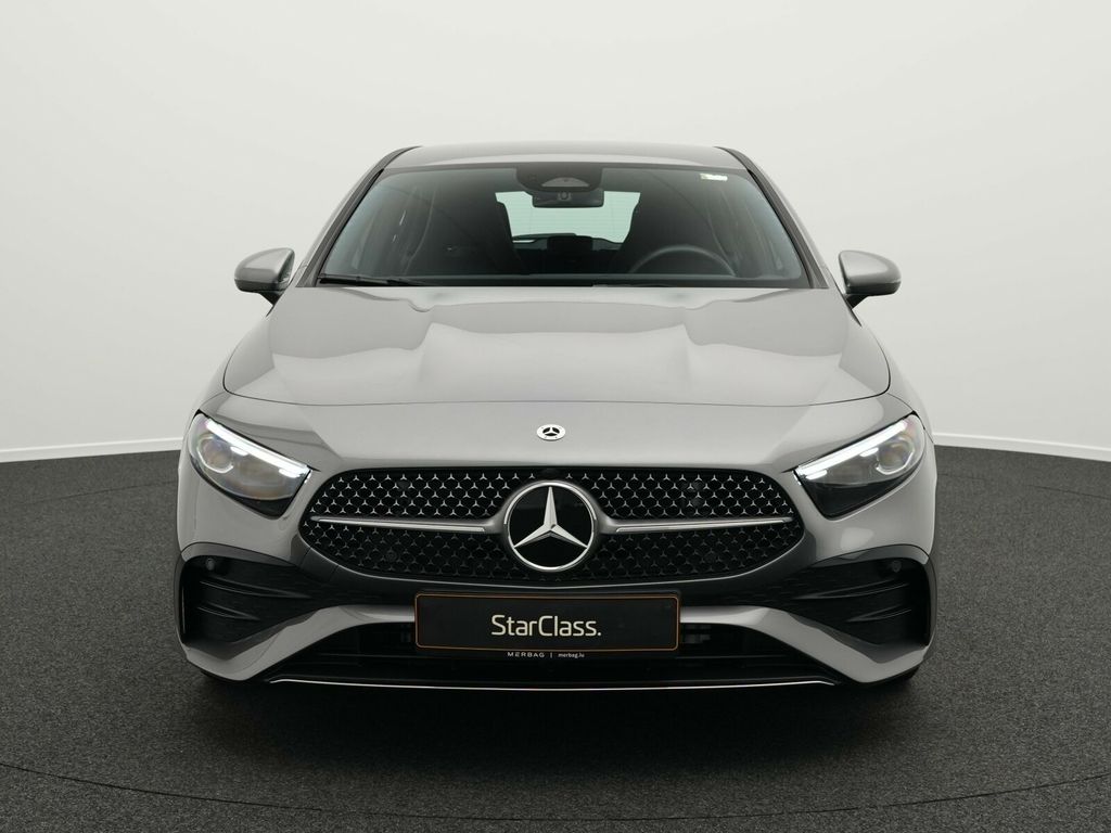 Mercedes-Benz A 200 2025