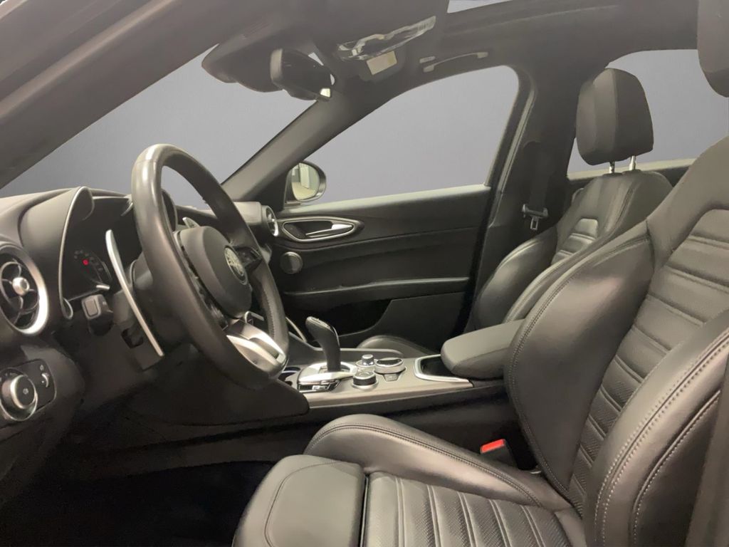 Alfa Romeo Giulia 2021