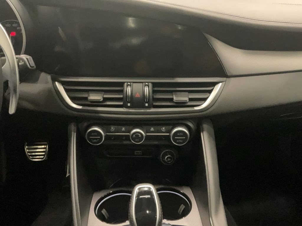 Alfa Romeo Giulia 2021