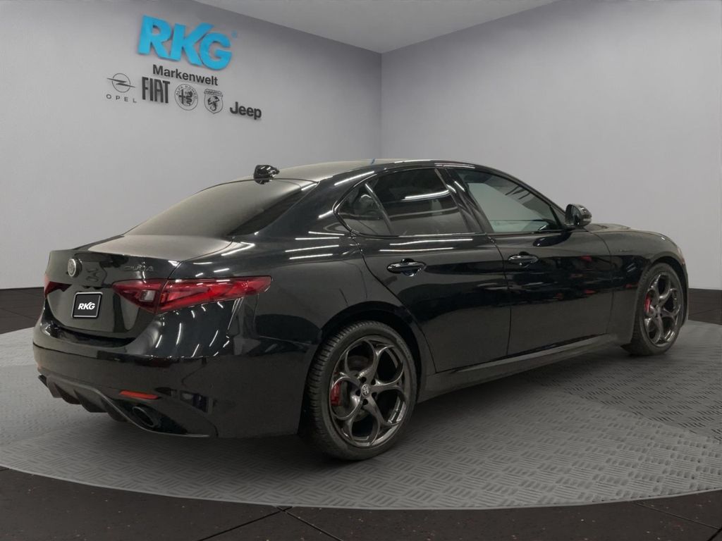 Alfa Romeo Giulia 2021