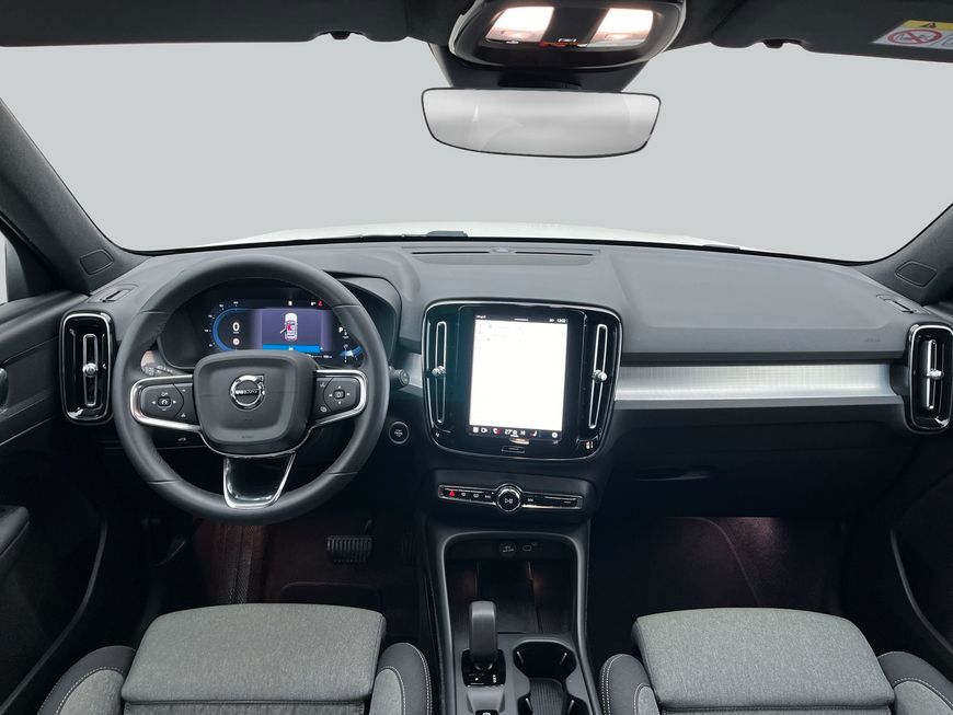 Volvo XC40 2024