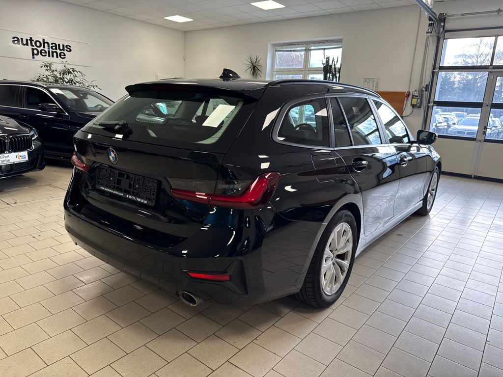 BMW 318 2022