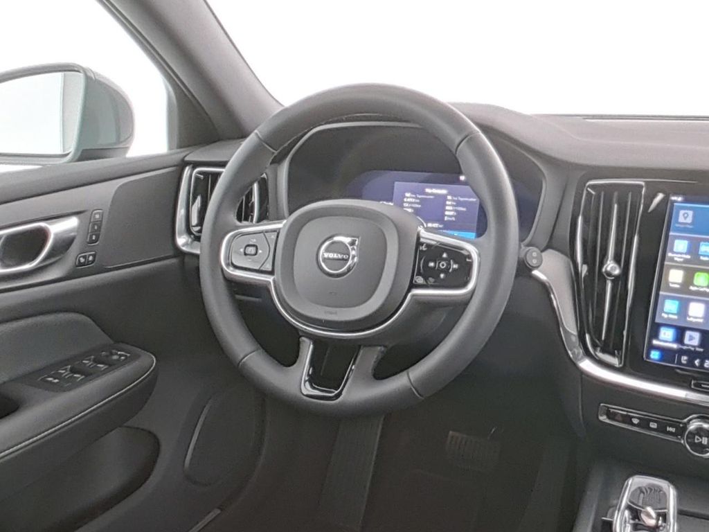 Volvo V60 Cross Country 2023