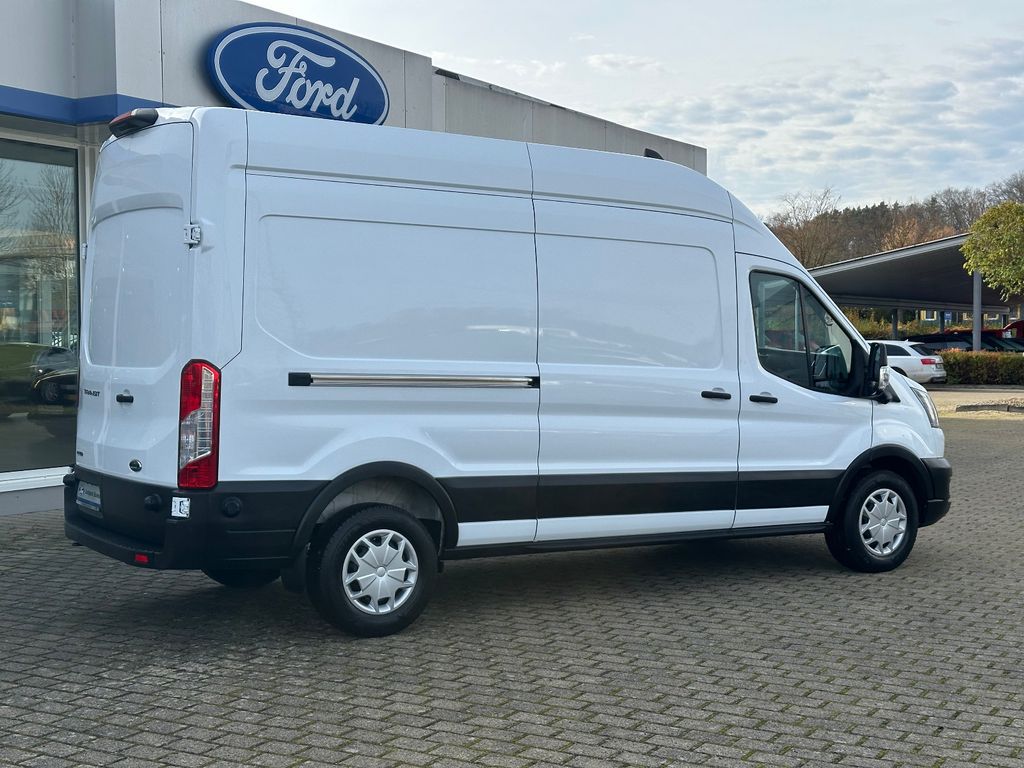 Ford Transit 2024