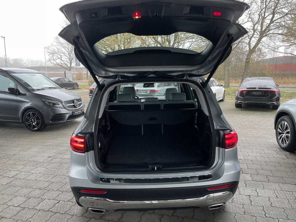 Mercedes-Benz GLB 180 2025