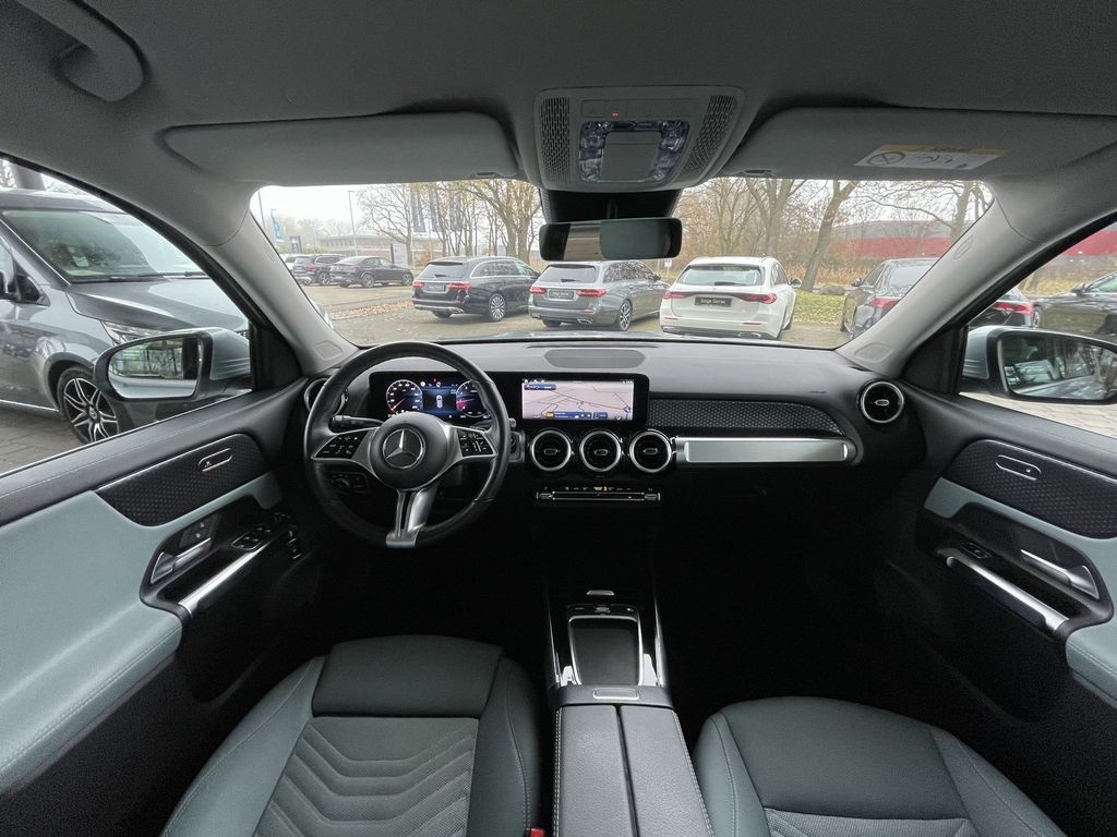 Mercedes-Benz GLB 180 2025