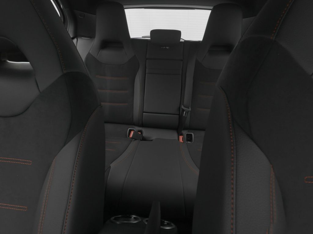 Mercedes-Benz A 200 2025