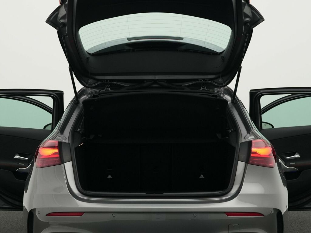 Mercedes-Benz A 200 2025