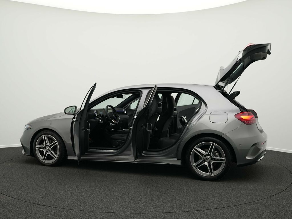 Mercedes-Benz A 200 2025