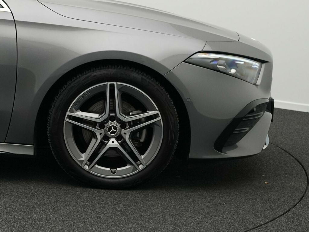 Mercedes-Benz A 200 2025