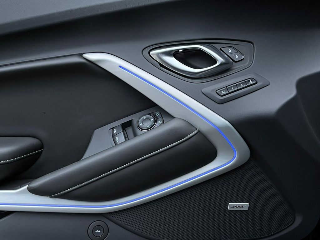 Chevrolet Camaro 2023