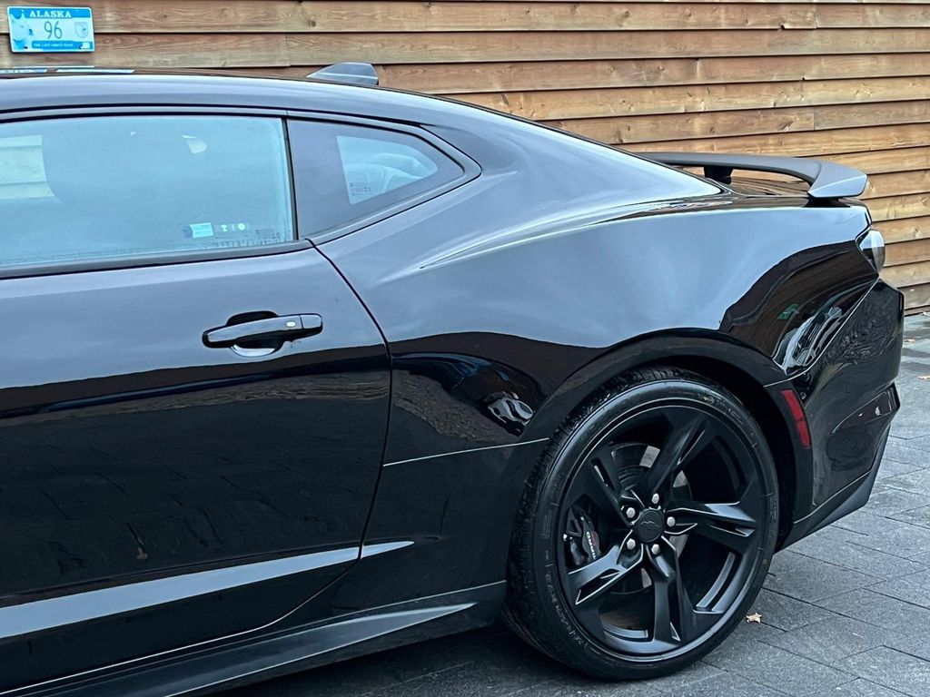 Chevrolet Camaro 2023