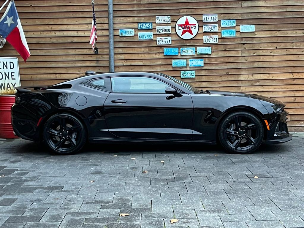 Chevrolet Camaro 2023