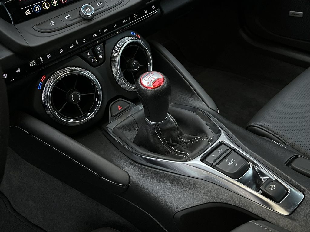 Chevrolet Camaro 2023