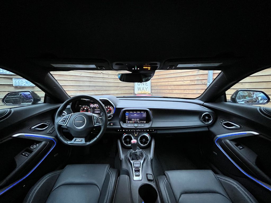 Chevrolet Camaro 2023