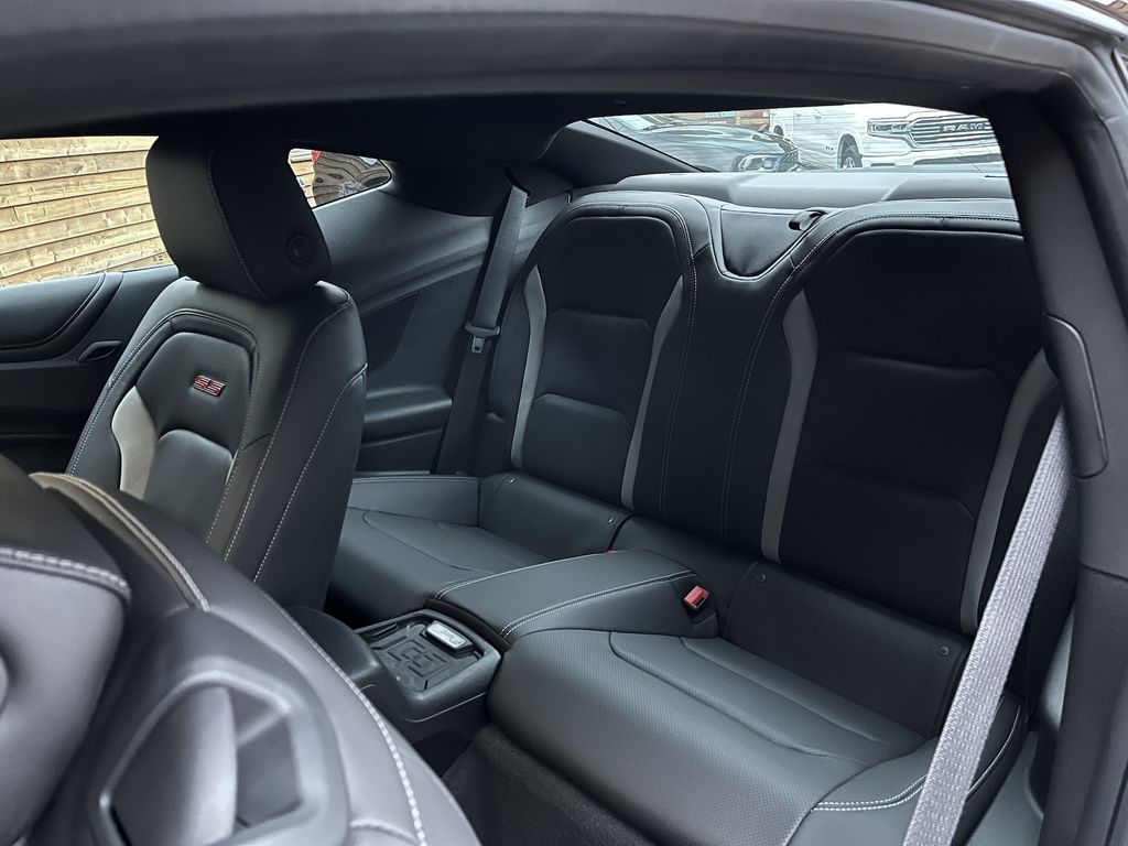 Chevrolet Camaro 2023