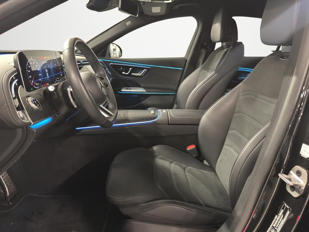 Mercedes-Benz E 300 2025