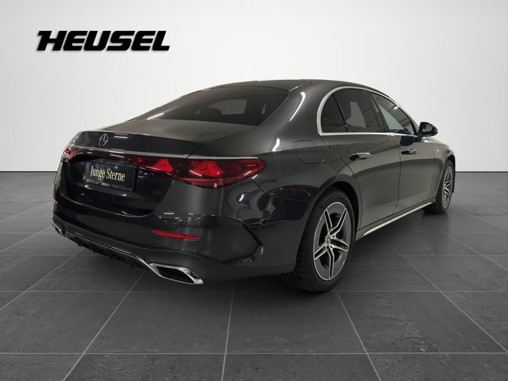 Mercedes-Benz E 300 2025