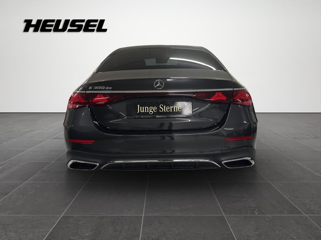 Mercedes-Benz E 300 2025
