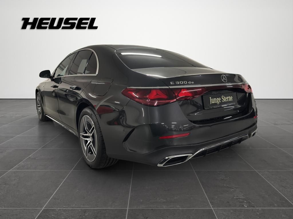 Mercedes-Benz E 300 2025