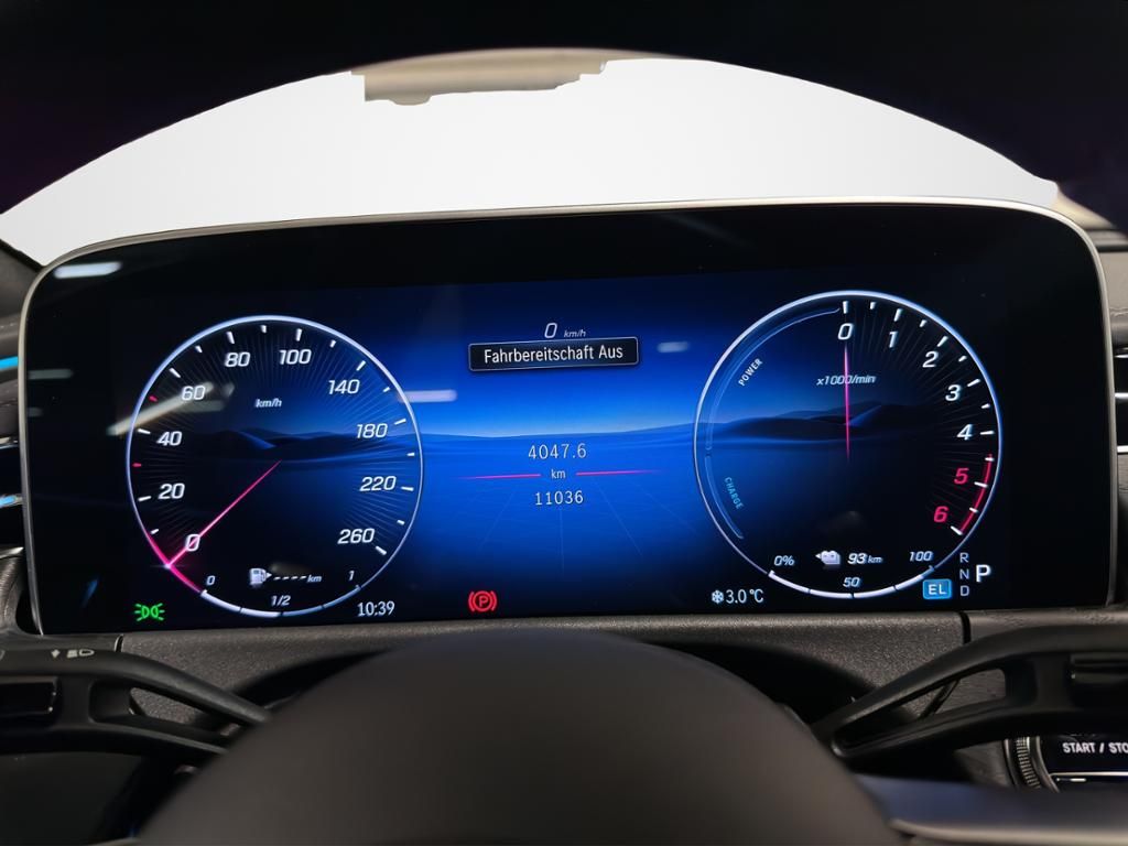 Mercedes-Benz E 300 2025