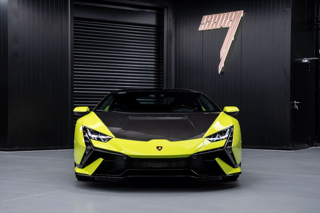 Lamborghini Huracán 2023