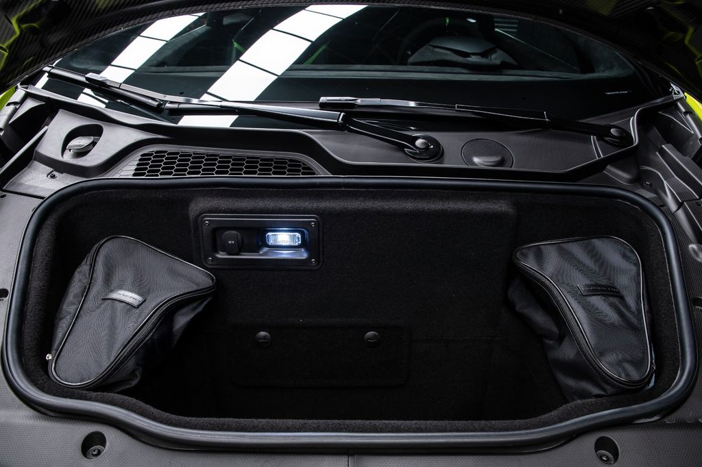 Lamborghini Huracán 2023