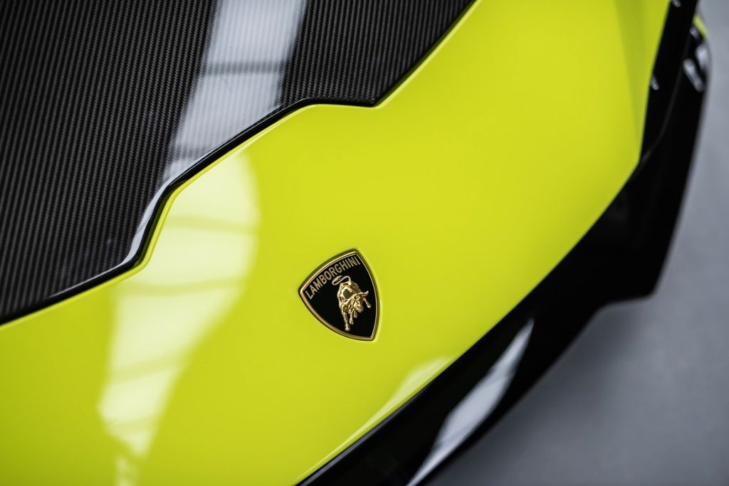 Lamborghini Huracán 2023