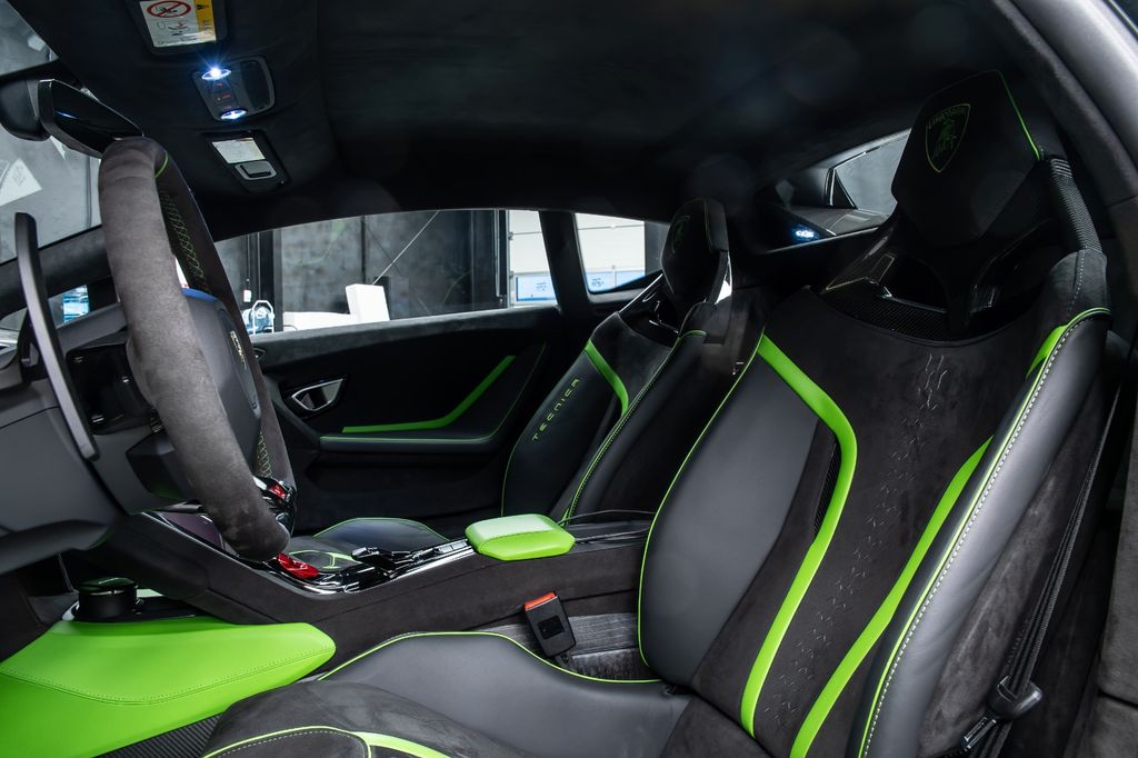 Lamborghini Huracán 2023