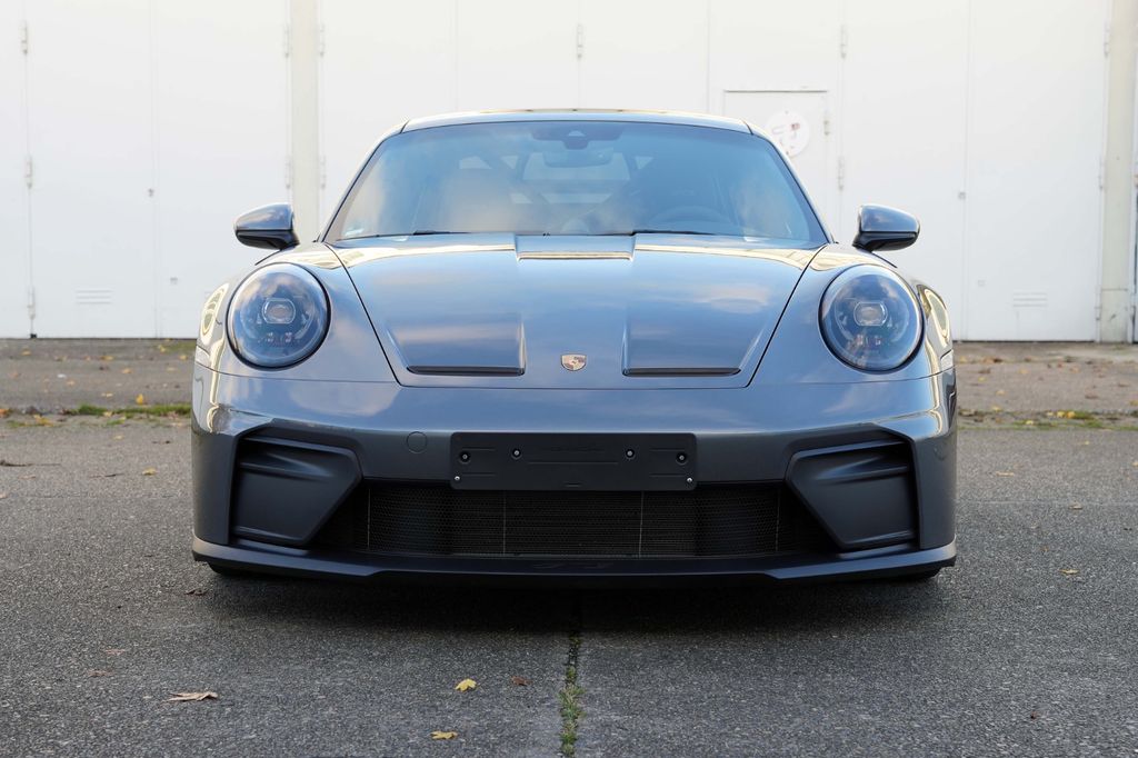 Porsche 992 2025