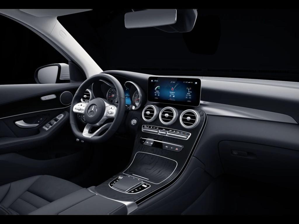 Mercedes-Benz GLC 300 2021