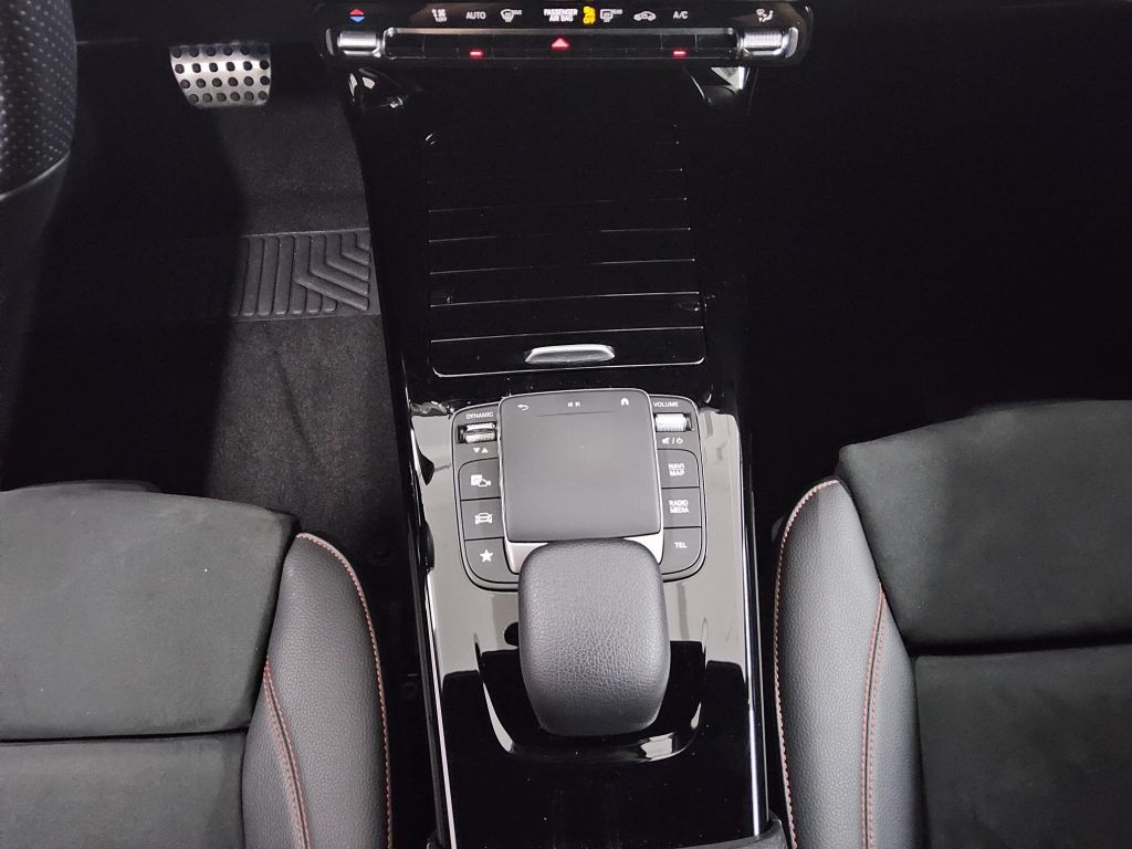 Mercedes-Benz A 220 2021