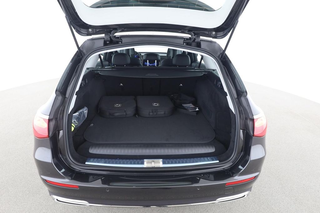 Mercedes-Benz E 300 2025