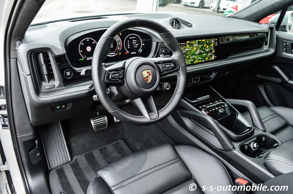 Porsche Cayenne 2024