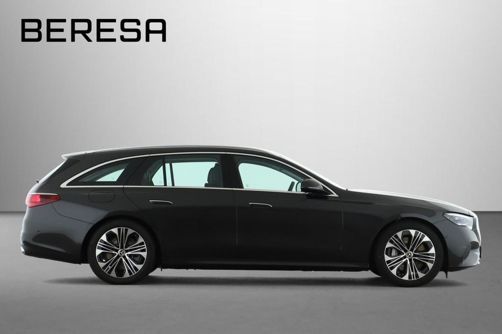 Mercedes-Benz E 300 2025