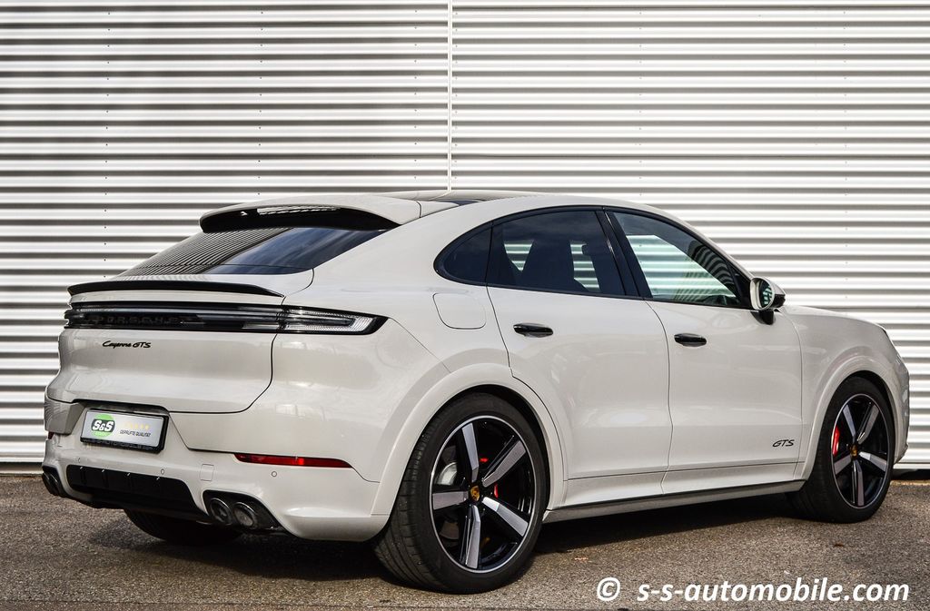 Porsche Cayenne 2024