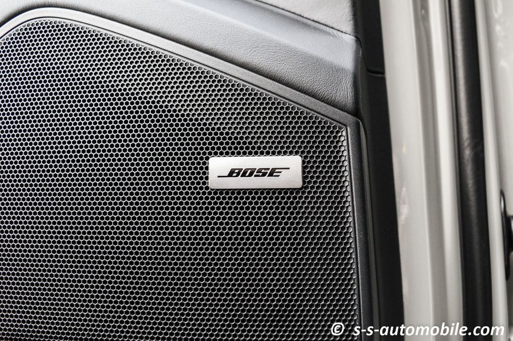 Porsche Cayenne 2024