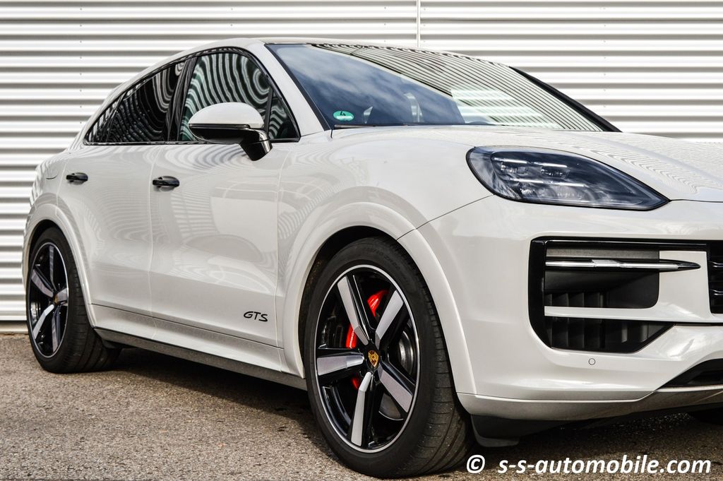 Porsche Cayenne 2024
