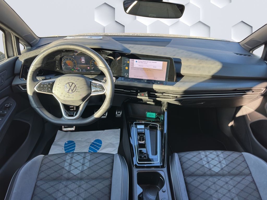 Volkswagen Golf 2024