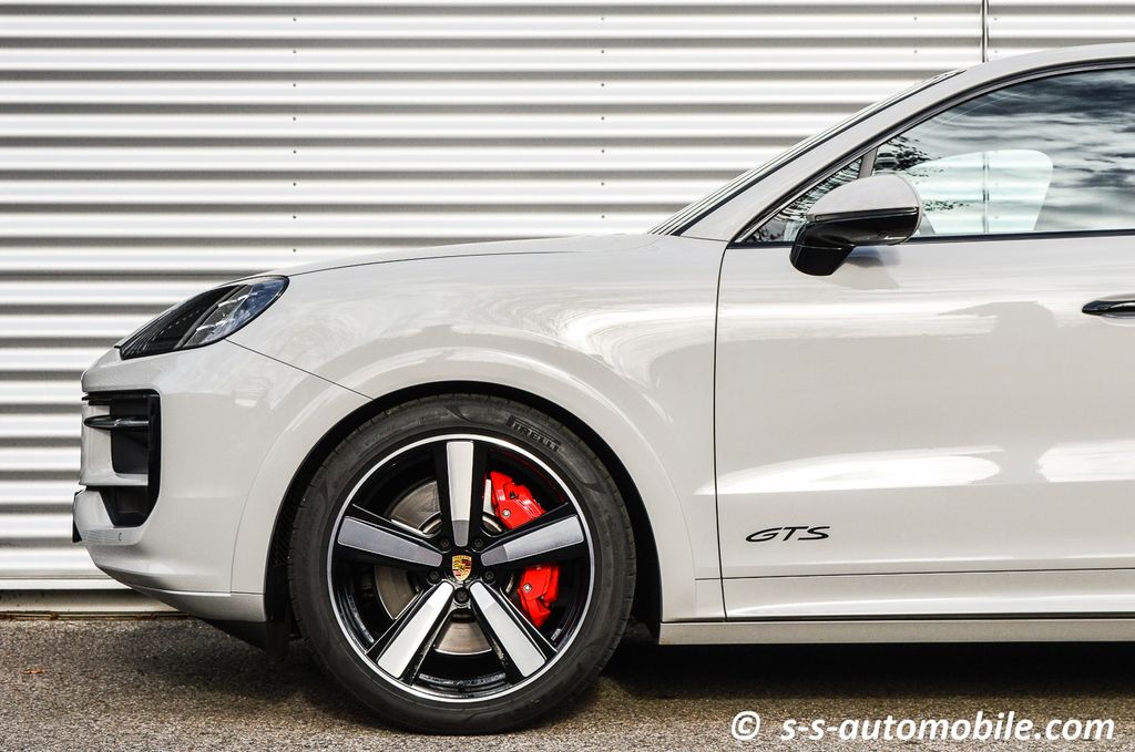 Porsche Cayenne 2024