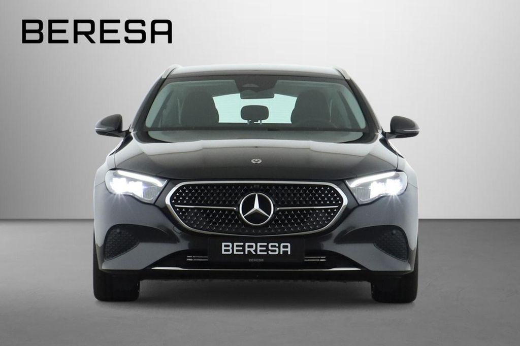 Mercedes-Benz E 300 2025