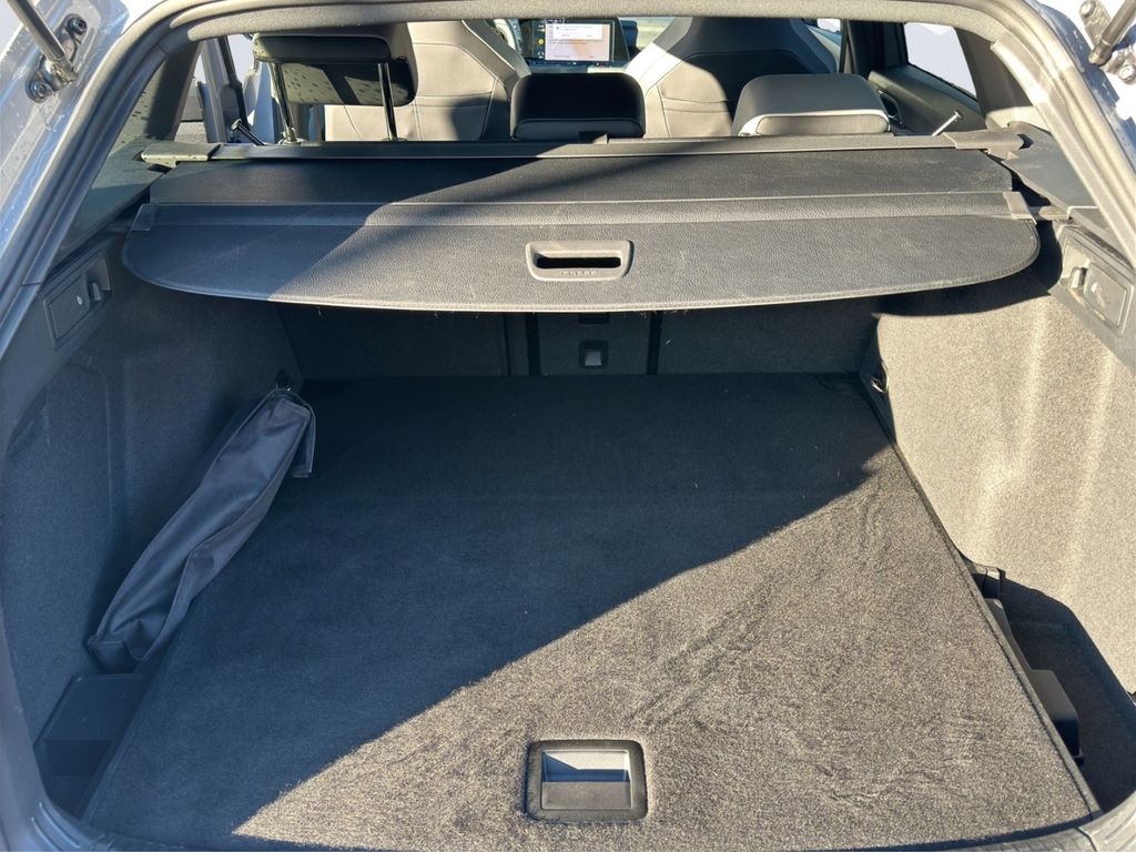 Volkswagen Golf 2024