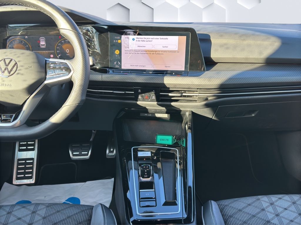 Volkswagen Golf 2024