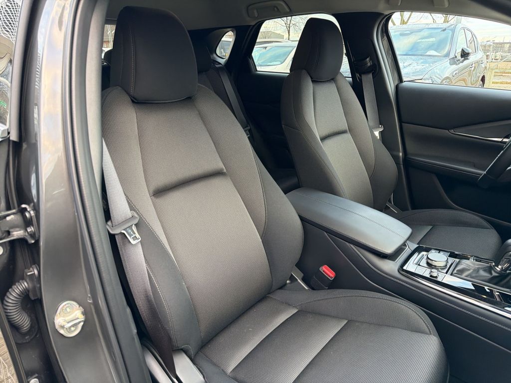 Mazda CX-30 2025