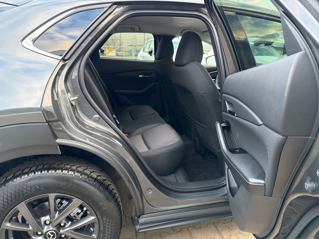 Mazda CX-30 2025