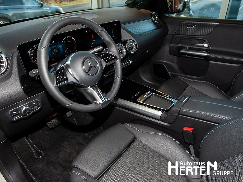 Mercedes-Benz B 200 2025