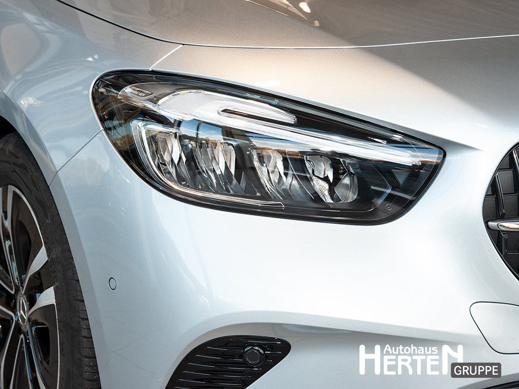 Mercedes-Benz B 200 2025