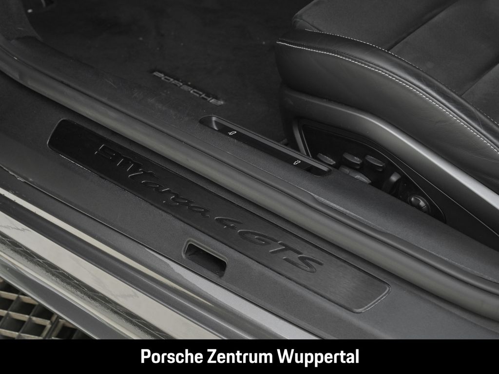 Porsche 992 2022