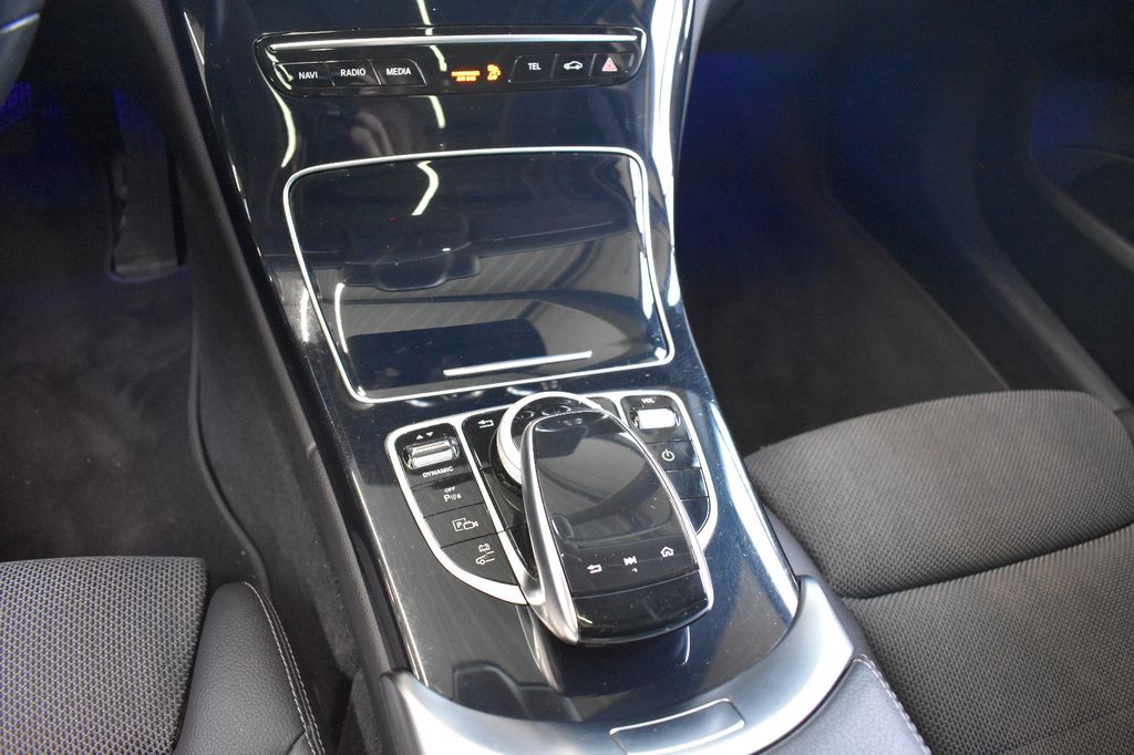 Mercedes-Benz C 300 2020