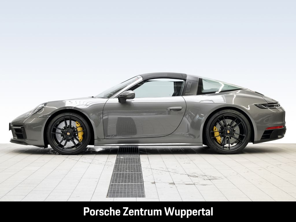 Porsche 992 2022